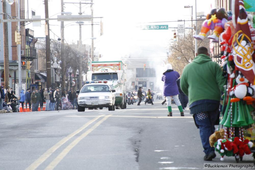 37th Annual Mayors Christmas Parade 2009\nPhotography by: Buckleman Photography\nall images ©2009 Buckleman Photography\nThe images displayed here are of low resolution;\nReprints available,  please contact us: \ngerard@bucklemanphotography.com\n410.608.7990\nbucklemanphotography.com\n_1029.CR2