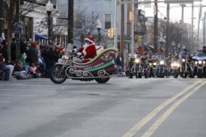 37th Annual Mayors Christmas Parade 2009\nPhotography by: Buckleman Photography\nall images ©2009 Buckleman Photography\nThe images displayed here are of low resolution;\nReprints available,  please contact us: \ngerard@bucklemanphotography.com\n410.608.7990\nbucklemanphotography.com\n_1038.CR2