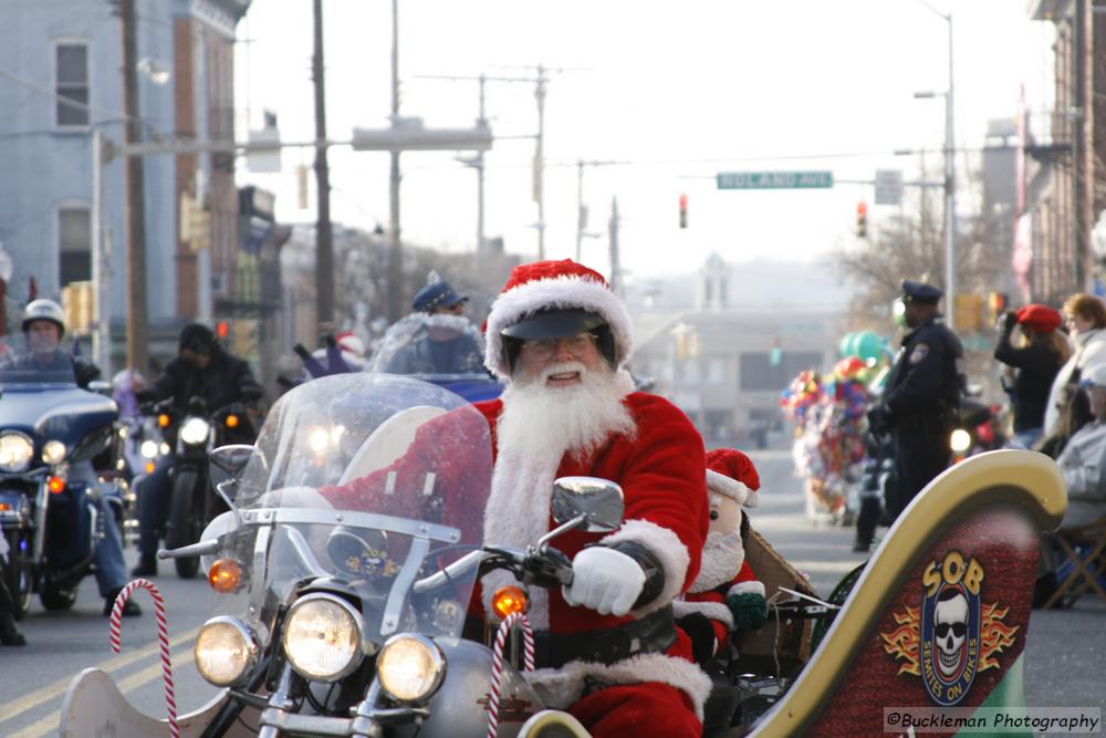 37th Annual Mayors Christmas Parade 2009\nPhotography by: Buckleman Photography\nall images ©2009 Buckleman Photography\nThe images displayed here are of low resolution;\nReprints available,  please contact us: \ngerard@bucklemanphotography.com\n410.608.7990\nbucklemanphotography.com\n_1043.CR2