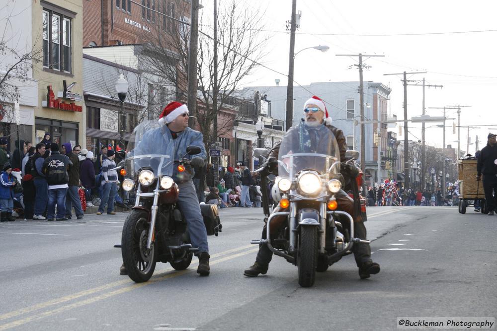 37th Annual Mayors Christmas Parade 2009\nPhotography by: Buckleman Photography\nall images ©2009 Buckleman Photography\nThe images displayed here are of low resolution;\nReprints available,  please contact us: \ngerard@bucklemanphotography.com\n410.608.7990\nbucklemanphotography.com\n_1051.CR2