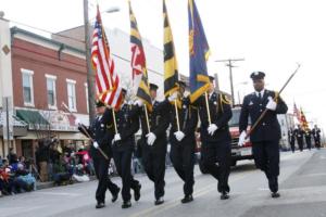 37th Annual Mayors Christmas Parade 2009\nPhotography by: Buckleman Photography\nall images ©2009 Buckleman Photography\nThe images displayed here are of low resolution;\nReprints available,  please contact us: \ngerard@bucklemanphotography.com\n410.608.7990\nbucklemanphotography.com\n_1071.CR2