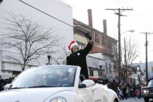 37th Annual Mayors Christmas Parade 2009\nPhotography by: Buckleman Photography\nall images ©2009 Buckleman Photography\nThe images displayed here are of low resolution;\nReprints available,  please contact us: \ngerard@bucklemanphotography.com\n410.608.7990\nbucklemanphotography.com\n_1128.CR2