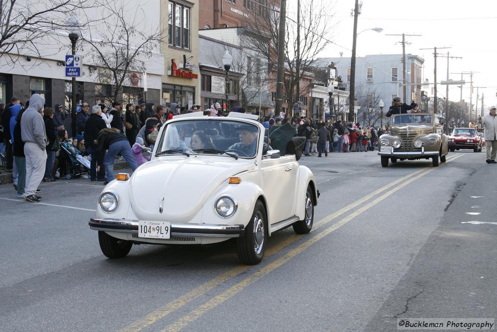 37th Annual Mayors Christmas Parade 2009\nPhotography by: Buckleman Photography\nall images ©2009 Buckleman Photography\nThe images displayed here are of low resolution;\nReprints available,  please contact us: \ngerard@bucklemanphotography.com\n410.608.7990\nbucklemanphotography.com\n_1160.CR2