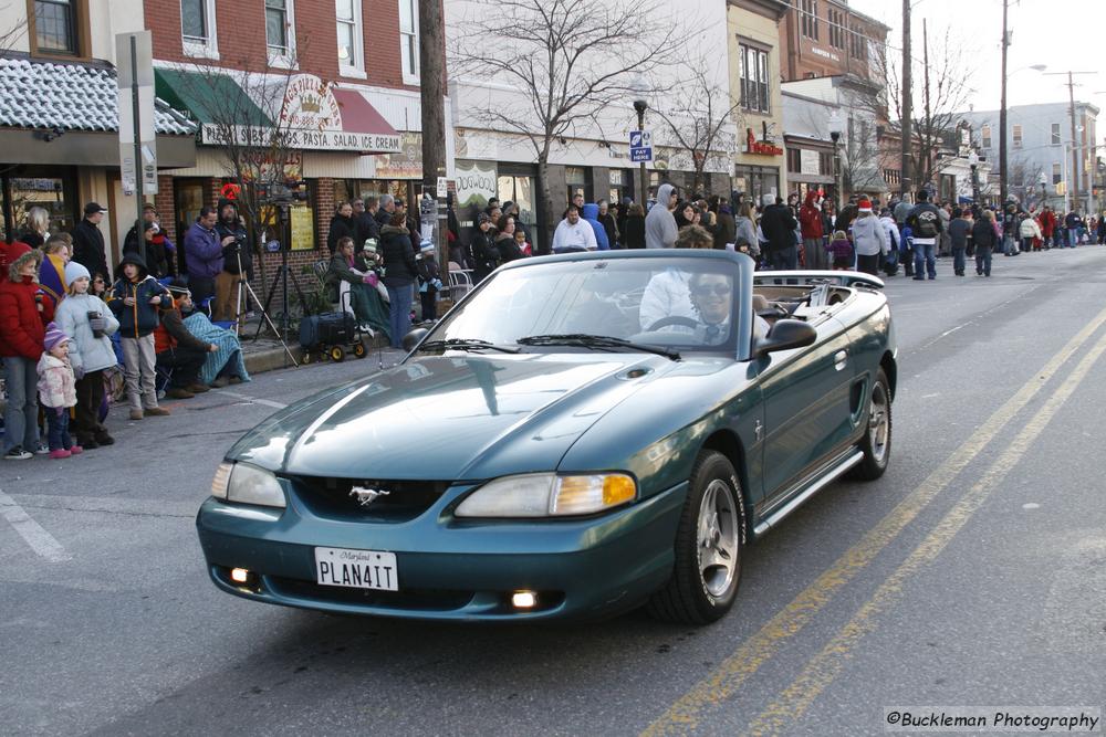 37th Annual Mayors Christmas Parade 2009\nPhotography by: Buckleman Photography\nall images ©2009 Buckleman Photography\nThe images displayed here are of low resolution;\nReprints available,  please contact us: \ngerard@bucklemanphotography.com\n410.608.7990\nbucklemanphotography.com\n_1195.CR2