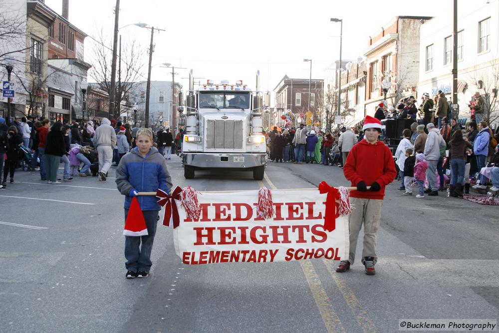 37th Annual Mayors Christmas Parade 2009\nPhotography by: Buckleman Photography\nall images ©2009 Buckleman Photography\nThe images displayed here are of low resolution;\nReprints available,  please contact us: \ngerard@bucklemanphotography.com\n410.608.7990\nbucklemanphotography.com\n_1210.CR2