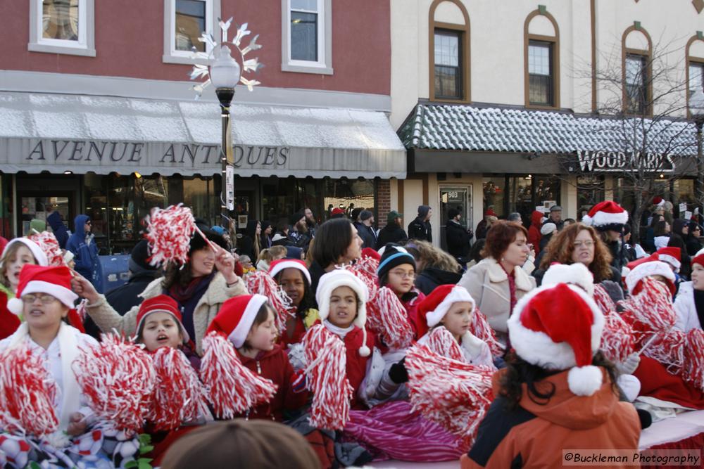 37th Annual Mayors Christmas Parade 2009\nPhotography by: Buckleman Photography\nall images ©2009 Buckleman Photography\nThe images displayed here are of low resolution;\nReprints available,  please contact us: \ngerard@bucklemanphotography.com\n410.608.7990\nbucklemanphotography.com\n_1220.CR2