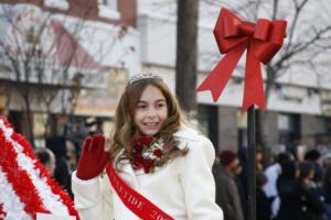 37th Annual Mayors Christmas Parade 2009\nPhotography by: Buckleman Photography\nall images ©2009 Buckleman Photography\nThe images displayed here are of low resolution;\nReprints available,  please contact us: \ngerard@bucklemanphotography.com\n410.608.7990\nbucklemanphotography.com\n_1242.CR2