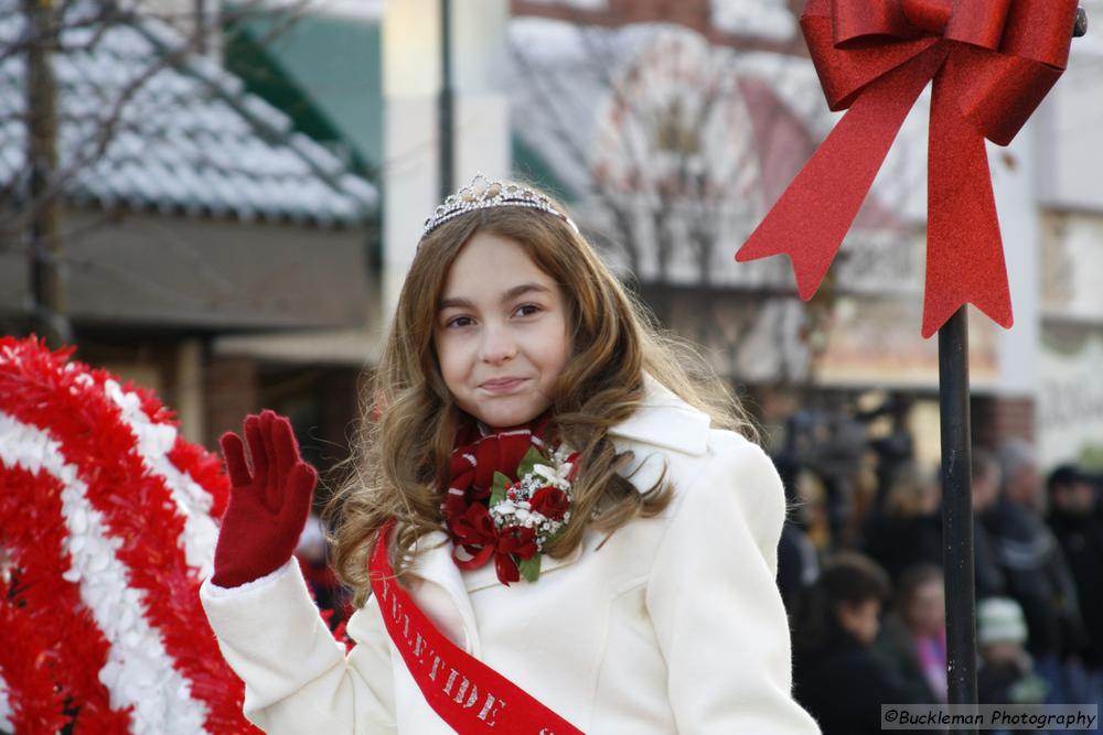 37th Annual Mayors Christmas Parade 2009\nPhotography by: Buckleman Photography\nall images ©2009 Buckleman Photography\nThe images displayed here are of low resolution;\nReprints available,  please contact us: \ngerard@bucklemanphotography.com\n410.608.7990\nbucklemanphotography.com\n_1243.CR2