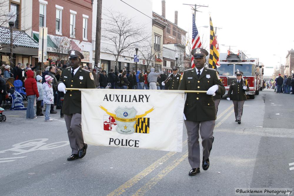 37th Annual Mayors Christmas Parade 2009\nPhotography by: Buckleman Photography\nall images ©2009 Buckleman Photography\nThe images displayed here are of low resolution;\nReprints available,  please contact us: \ngerard@bucklemanphotography.com\n410.608.7990\nbucklemanphotography.com\n_1279.CR2