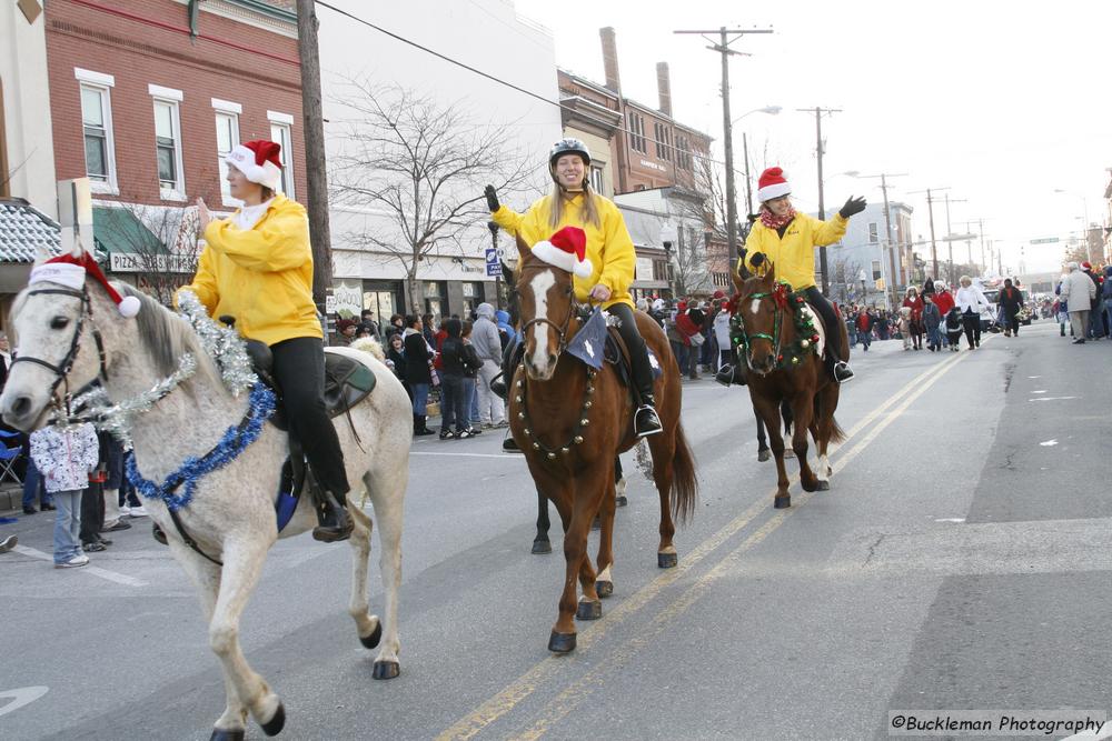 37th Annual Mayors Christmas Parade 2009\nPhotography by: Buckleman Photography\nall images ©2009 Buckleman Photography\nThe images displayed here are of low resolution;\nReprints available,  please contact us: \ngerard@bucklemanphotography.com\n410.608.7990\nbucklemanphotography.com\n_1302.CR2