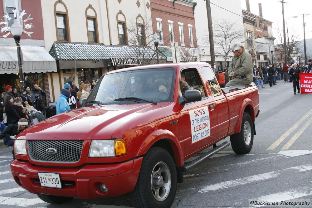 37th Annual Mayors Christmas Parade 2009\nPhotography by: Buckleman Photography\nall images ©2009 Buckleman Photography\nThe images displayed here are of low resolution;\nReprints available,  please contact us: \ngerard@bucklemanphotography.com\n410.608.7990\nbucklemanphotography.com\n_1326.CR2