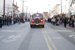 37th Annual Mayors Christmas Parade 2009\nPhotography by: Buckleman Photography\nall images ©2009 Buckleman Photography\nThe images displayed here are of low resolution;\nReprints available,  please contact us: \ngerard@bucklemanphotography.com\n410.608.7990\nbucklemanphotography.com\n_1329.CR2