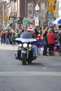 37th Annual Mayors Christmas Parade 2009\nPhotography by: Buckleman Photography\nall images ©2009 Buckleman Photography\nThe images displayed here are of low resolution;\nReprints available,  please contact us: \ngerard@bucklemanphotography.com\n410.608.7990\nbucklemanphotography.com\n_3343.CR2