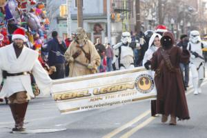 37th Annual Mayors Christmas Parade 2009\nPhotography by: Buckleman Photography\nall images ©2009 Buckleman Photography\nThe images displayed here are of low resolution;\nReprints available,  please contact us: \ngerard@bucklemanphotography.com\n410.608.7990\nbucklemanphotography.com\n_3498.CR2