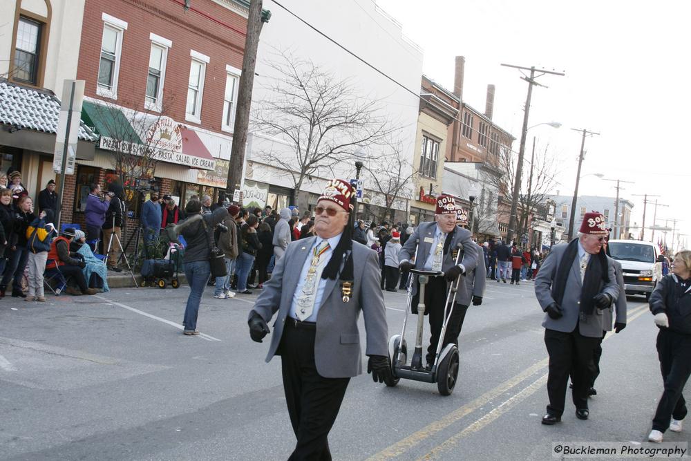 37th Annual Mayors Christmas Parade 2009\nPhotography by: Buckleman Photography\nall images ©2009 Buckleman Photography\nThe images displayed here are of low resolution;\nReprints available,  please contact us: \ngerard@bucklemanphotography.com\n410.608.7990\nbucklemanphotography.com\n1349.CR2