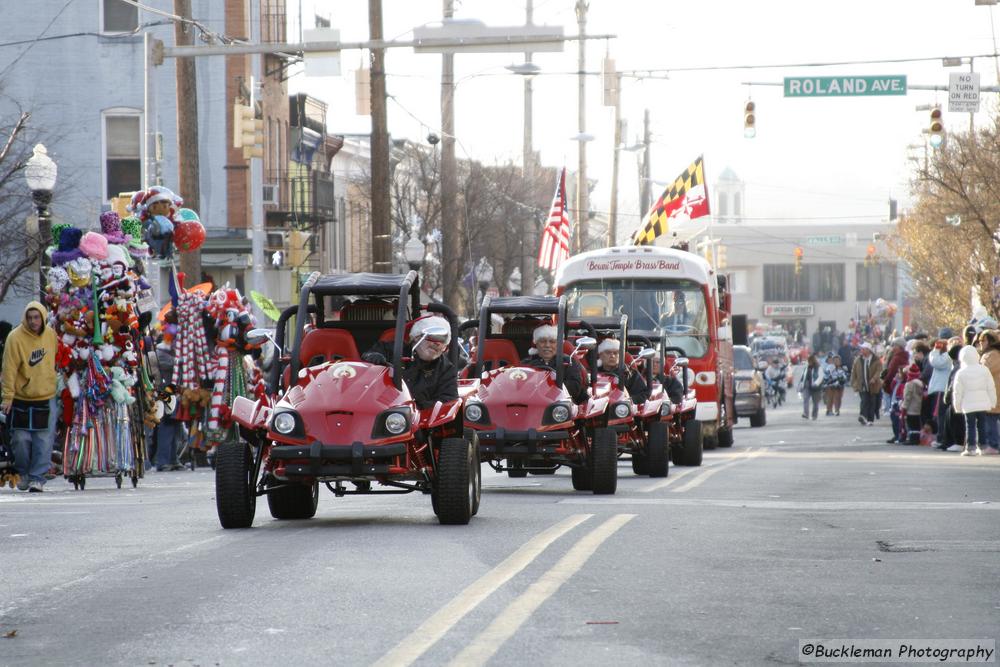 37th Annual Mayors Christmas Parade 2009\nPhotography by: Buckleman Photography\nall images ©2009 Buckleman Photography\nThe images displayed here are of low resolution;\nReprints available,  please contact us: \ngerard@bucklemanphotography.com\n410.608.7990\nbucklemanphotography.com\n1395.CR2