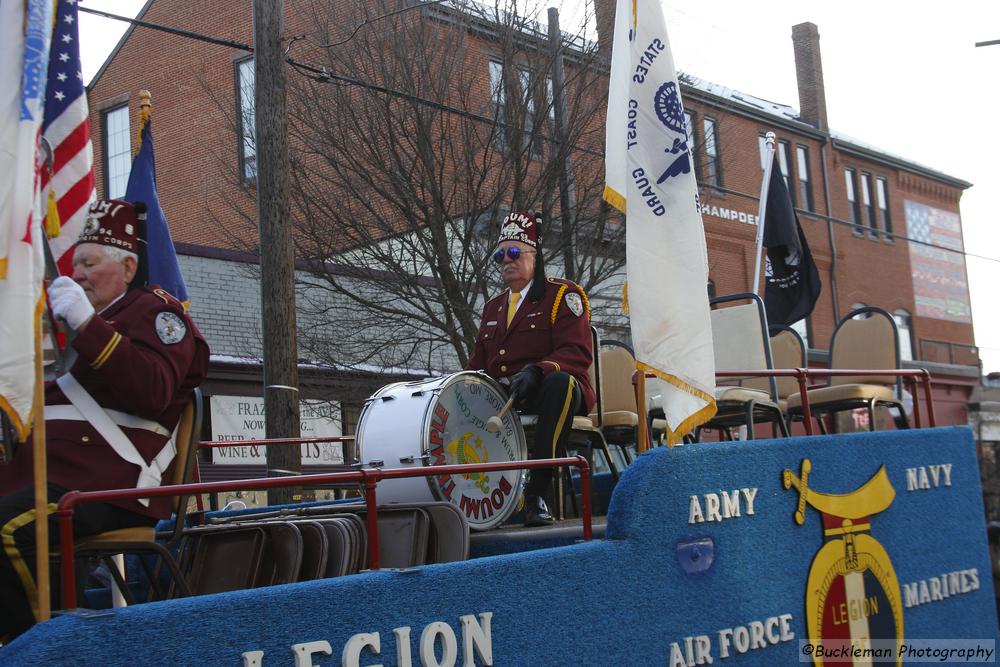 37th Annual Mayors Christmas Parade 2009\nPhotography by: Buckleman Photography\nall images ©2009 Buckleman Photography\nThe images displayed here are of low resolution;\nReprints available,  please contact us: \ngerard@bucklemanphotography.com\n410.608.7990\nbucklemanphotography.com\n3540.CR2