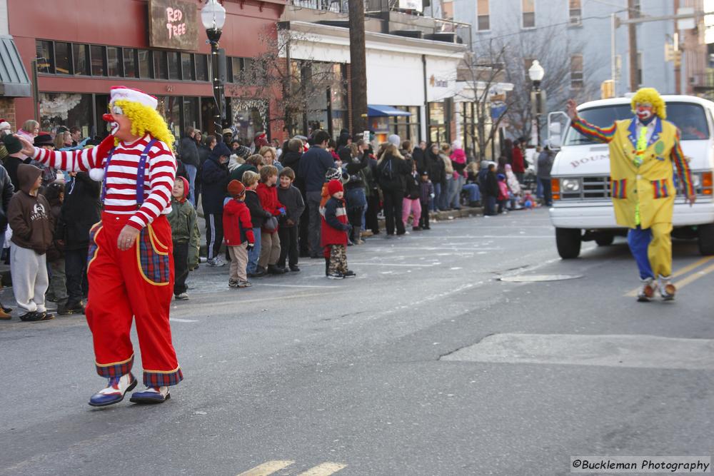 37th Annual Mayors Christmas Parade 2009\nPhotography by: Buckleman Photography\nall images ©2009 Buckleman Photography\nThe images displayed here are of low resolution;\nReprints available,  please contact us: \ngerard@bucklemanphotography.com\n410.608.7990\nbucklemanphotography.com\n3551.CR2