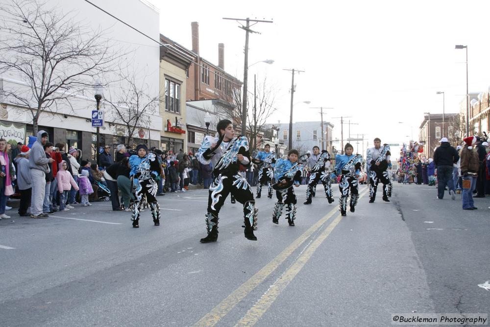 37th Annual Mayors Christmas Parade 2009\nPhotography by: Buckleman Photography\nall images ©2009 Buckleman Photography\nThe images displayed here are of low resolution;\nReprints available,  please contact us: \ngerard@bucklemanphotography.com\n410.608.7990\nbucklemanphotography.com\n1416.CR2