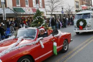 37th Annual Mayors Christmas Parade 2009\nPhotography by: Buckleman Photography\nall images ©2009 Buckleman Photography\nThe images displayed here are of low resolution;\nReprints available,  please contact us: \ngerard@bucklemanphotography.com\n410.608.7990\nbucklemanphotography.com\n1428.CR2