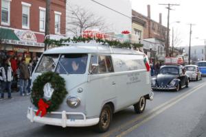 37th Annual Mayors Christmas Parade 2009\nPhotography by: Buckleman Photography\nall images ©2009 Buckleman Photography\nThe images displayed here are of low resolution;\nReprints available,  please contact us: \ngerard@bucklemanphotography.com\n410.608.7990\nbucklemanphotography.com\n1429.CR2