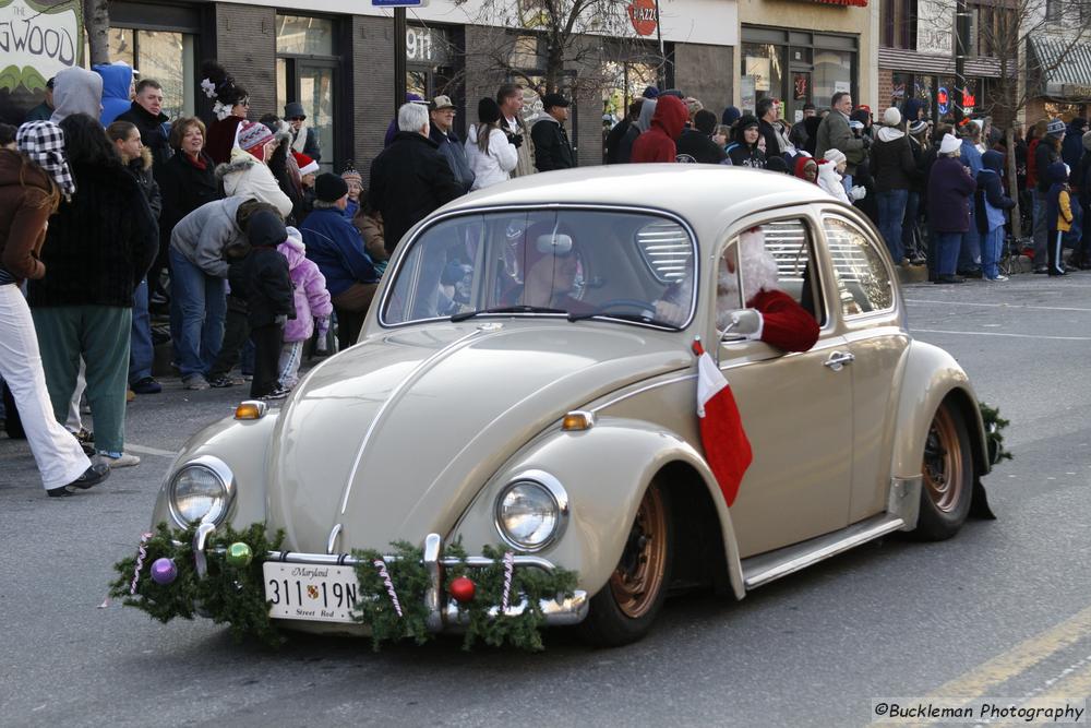 37th Annual Mayors Christmas Parade 2009\nPhotography by: Buckleman Photography\nall images ©2009 Buckleman Photography\nThe images displayed here are of low resolution;\nReprints available,  please contact us: \ngerard@bucklemanphotography.com\n410.608.7990\nbucklemanphotography.com\n1432.CR2