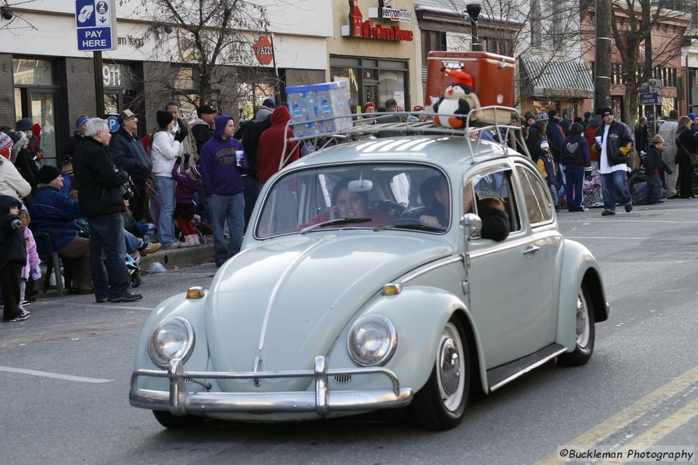 37th Annual Mayors Christmas Parade 2009\nPhotography by: Buckleman Photography\nall images ©2009 Buckleman Photography\nThe images displayed here are of low resolution;\nReprints available,  please contact us: \ngerard@bucklemanphotography.com\n410.608.7990\nbucklemanphotography.com\n1434.CR2