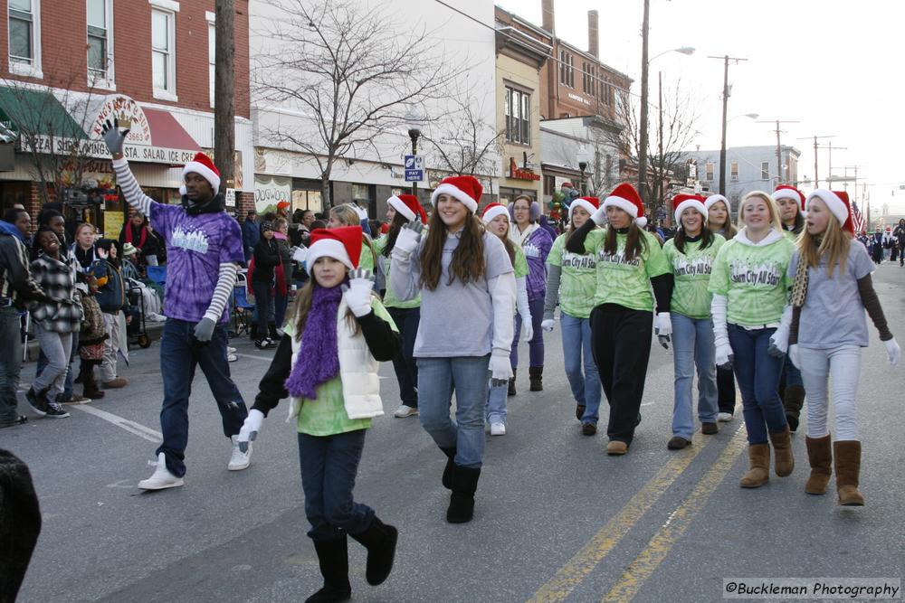 37th Annual Mayors Christmas Parade 2009\nPhotography by: Buckleman Photography\nall images ©2009 Buckleman Photography\nThe images displayed here are of low resolution;\nReprints available,  please contact us: \ngerard@bucklemanphotography.com\n410.608.7990\nbucklemanphotography.com\n1459.CR2