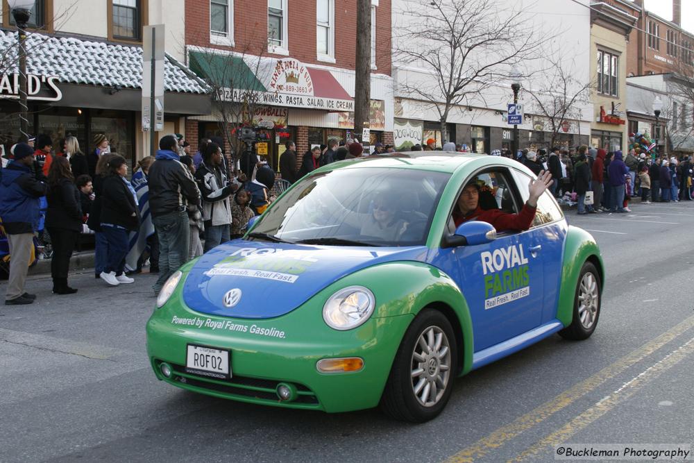 37th Annual Mayors Christmas Parade 2009\nPhotography by: Buckleman Photography\nall images ©2009 Buckleman Photography\nThe images displayed here are of low resolution;\nReprints available,  please contact us: \ngerard@bucklemanphotography.com\n410.608.7990\nbucklemanphotography.com\n1462.CR2