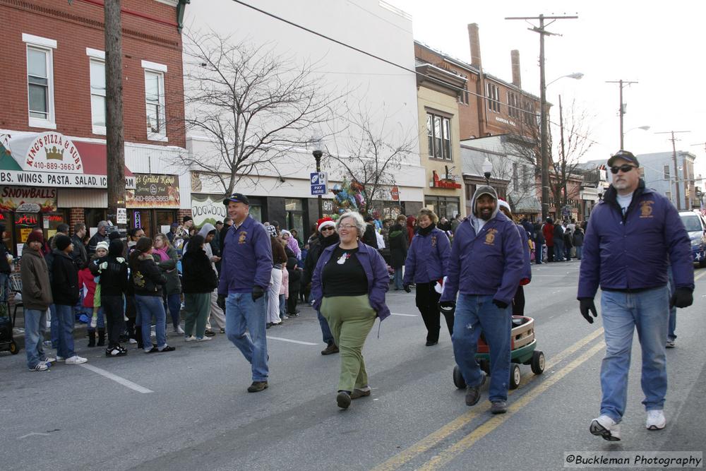 37th Annual Mayors Christmas Parade 2009\nPhotography by: Buckleman Photography\nall images ©2009 Buckleman Photography\nThe images displayed here are of low resolution;\nReprints available,  please contact us: \ngerard@bucklemanphotography.com\n410.608.7990\nbucklemanphotography.com\n1483.CR2