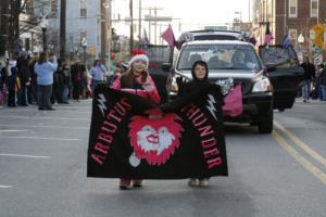 37th Annual Mayors Christmas Parade 2009\nPhotography by: Buckleman Photography\nall images ©2009 Buckleman Photography\nThe images displayed here are of low resolution;\nReprints available,  please contact us: \ngerard@bucklemanphotography.com\n410.608.7990\nbucklemanphotography.com\n1486.CR2