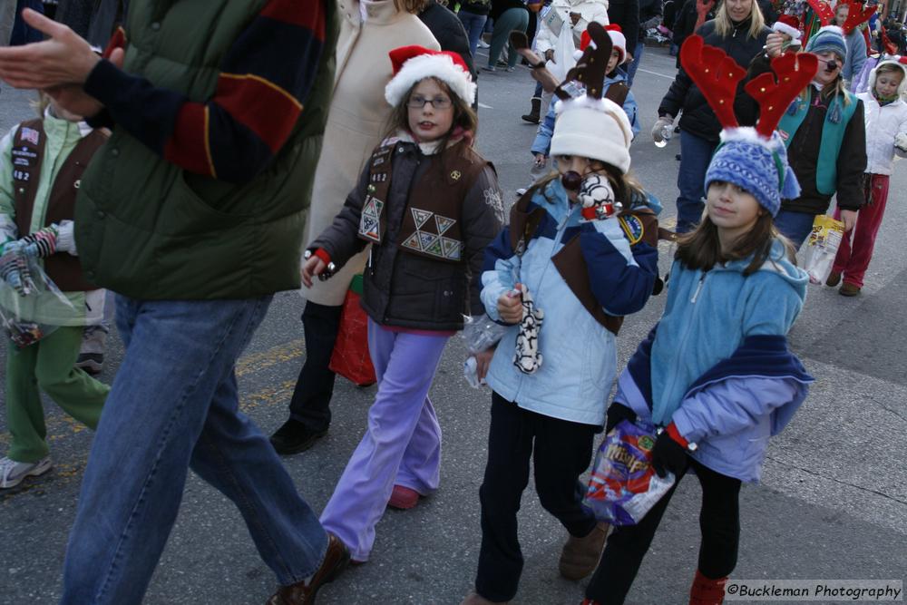 37th Annual Mayors Christmas Parade 2009\nPhotography by: Buckleman Photography\nall images ©2009 Buckleman Photography\nThe images displayed here are of low resolution;\nReprints available,  please contact us: \ngerard@bucklemanphotography.com\n410.608.7990\nbucklemanphotography.com\n1504.CR2