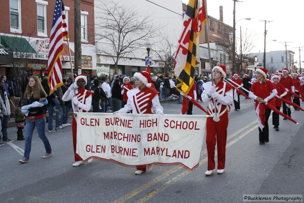 37th Annual Mayors Christmas Parade 2009\nPhotography by: Buckleman Photography\nall images ©2009 Buckleman Photography\nThe images displayed here are of low resolution;\nReprints available,  please contact us: \ngerard@bucklemanphotography.com\n410.608.7990\nbucklemanphotography.com\n1513.CR2