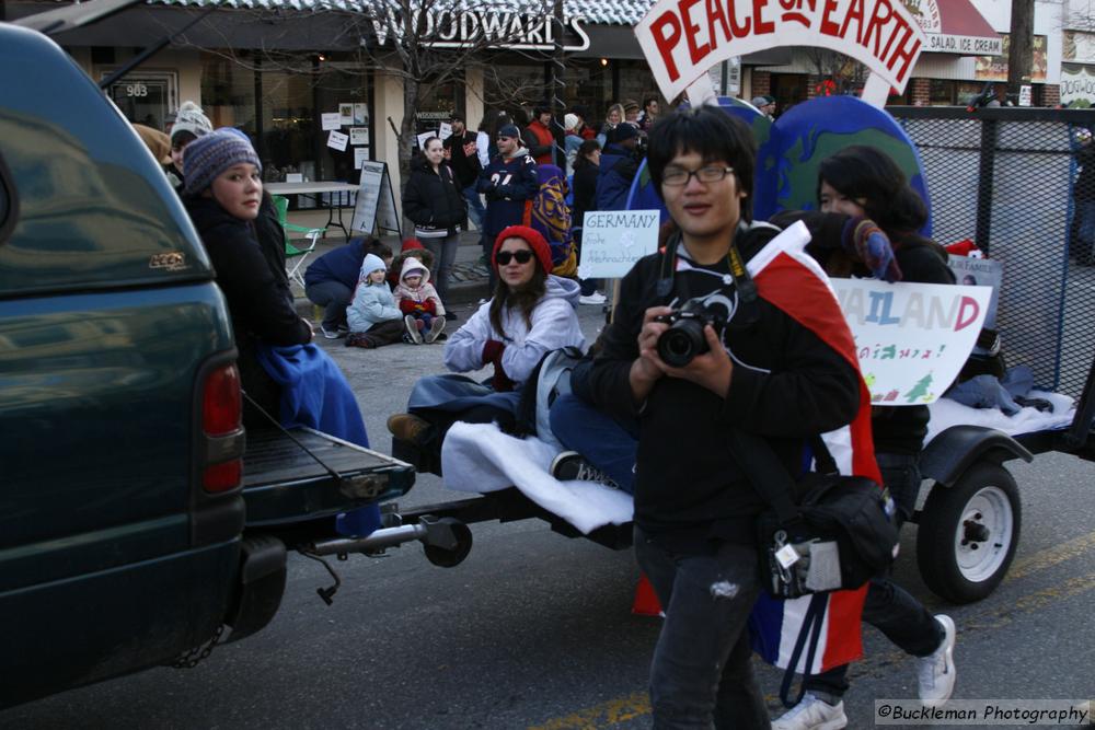 37th Annual Mayors Christmas Parade 2009\nPhotography by: Buckleman Photography\nall images ©2009 Buckleman Photography\nThe images displayed here are of low resolution;\nReprints available,  please contact us: \ngerard@bucklemanphotography.com\n410.608.7990\nbucklemanphotography.com\n1527.CR2