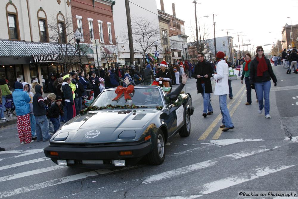 37th Annual Mayors Christmas Parade 2009\nPhotography by: Buckleman Photography\nall images ©2009 Buckleman Photography\nThe images displayed here are of low resolution;\nReprints available,  please contact us: \ngerard@bucklemanphotography.com\n410.608.7990\nbucklemanphotography.com\n1536.CR2