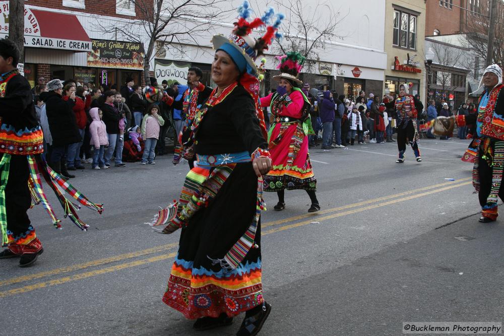 37th Annual Mayors Christmas Parade 2009\nPhotography by: Buckleman Photography\nall images ©2009 Buckleman Photography\nThe images displayed here are of low resolution;\nReprints available,  please contact us: \ngerard@bucklemanphotography.com\n410.608.7990\nbucklemanphotography.com\n1628.CR2