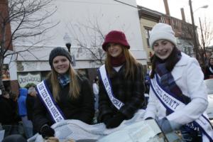 37th Annual Mayors Christmas Parade 2009\nPhotography by: Buckleman Photography\nall images ©2009 Buckleman Photography\nThe images displayed here are of low resolution;\nReprints available,  please contact us: \ngerard@bucklemanphotography.com\n410.608.7990\nbucklemanphotography.com\n1636.CR2