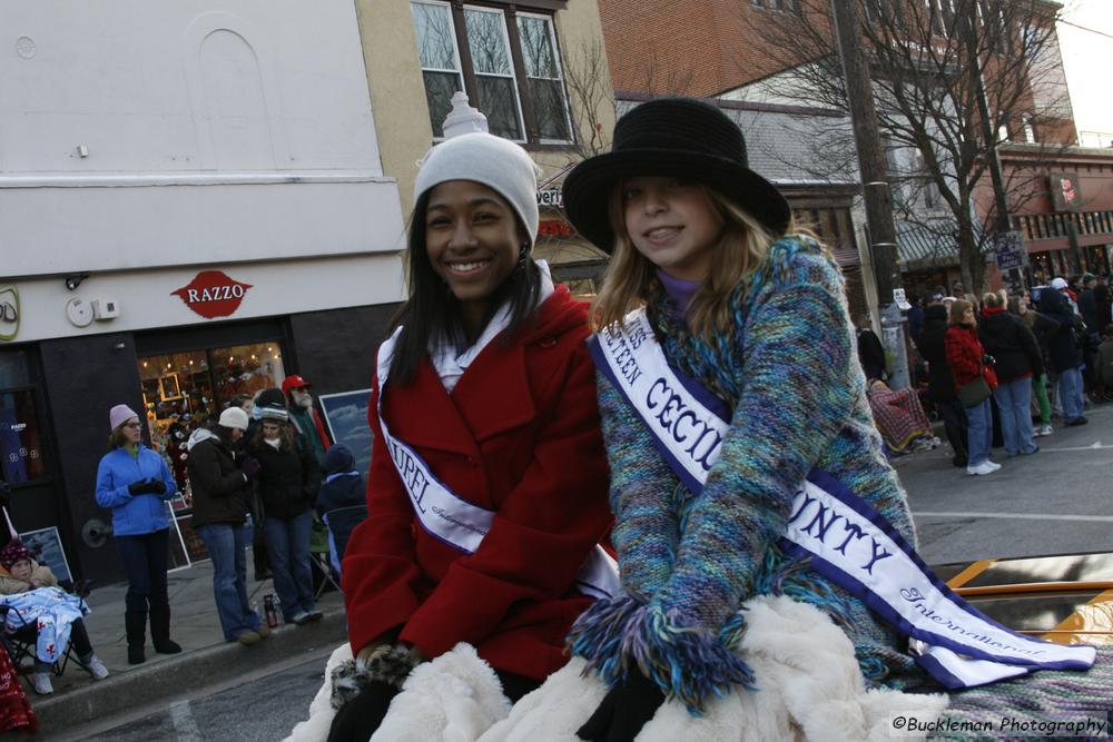 37th Annual Mayors Christmas Parade 2009\nPhotography by: Buckleman Photography\nall images ©2009 Buckleman Photography\nThe images displayed here are of low resolution;\nReprints available,  please contact us: \ngerard@bucklemanphotography.com\n410.608.7990\nbucklemanphotography.com\n1638.CR2