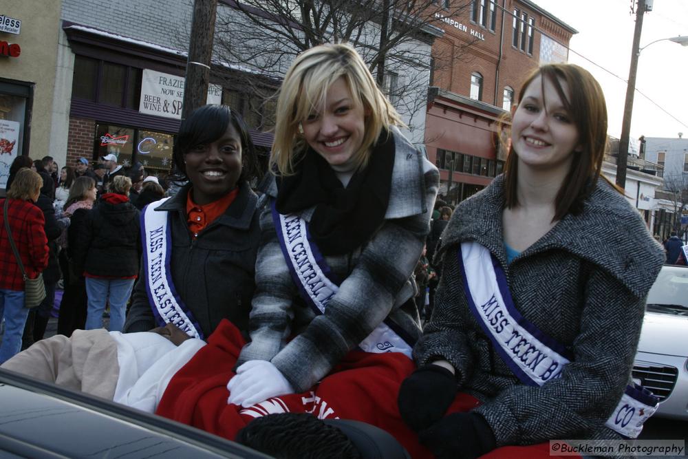 37th Annual Mayors Christmas Parade 2009\nPhotography by: Buckleman Photography\nall images ©2009 Buckleman Photography\nThe images displayed here are of low resolution;\nReprints available,  please contact us: \ngerard@bucklemanphotography.com\n410.608.7990\nbucklemanphotography.com\n1639.CR2