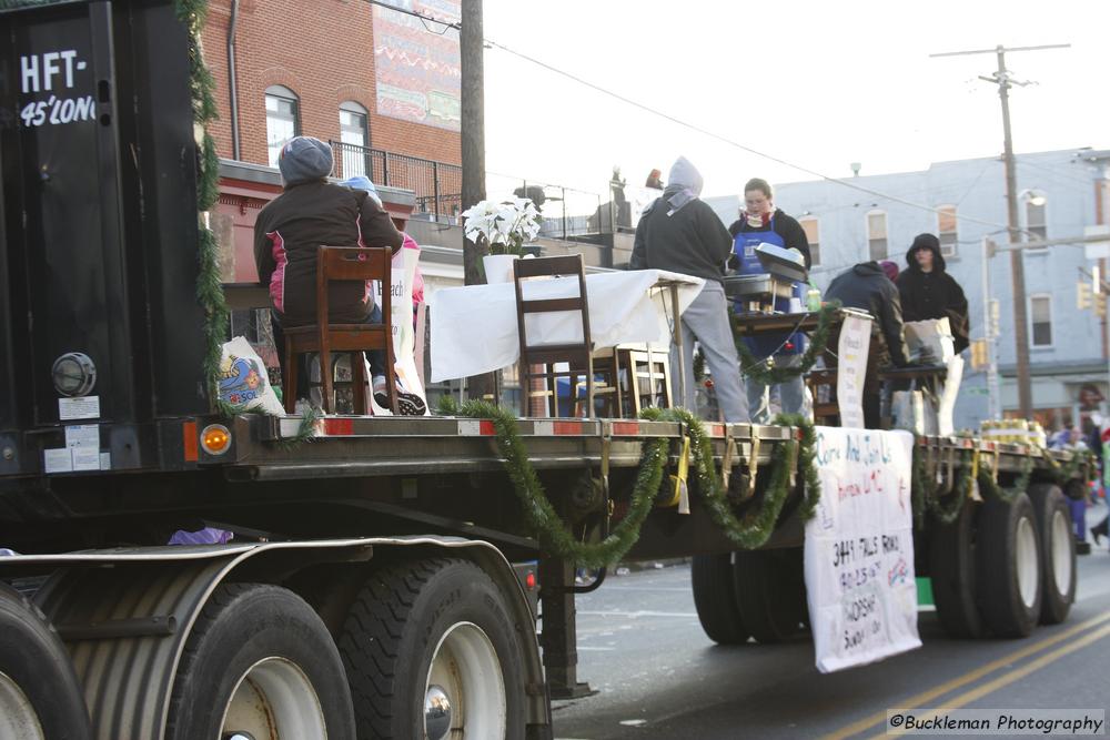 37th Annual Mayors Christmas Parade 2009\nPhotography by: Buckleman Photography\nall images ©2009 Buckleman Photography\nThe images displayed here are of low resolution;\nReprints available,  please contact us: \ngerard@bucklemanphotography.com\n410.608.7990\nbucklemanphotography.com\n3616.CR2