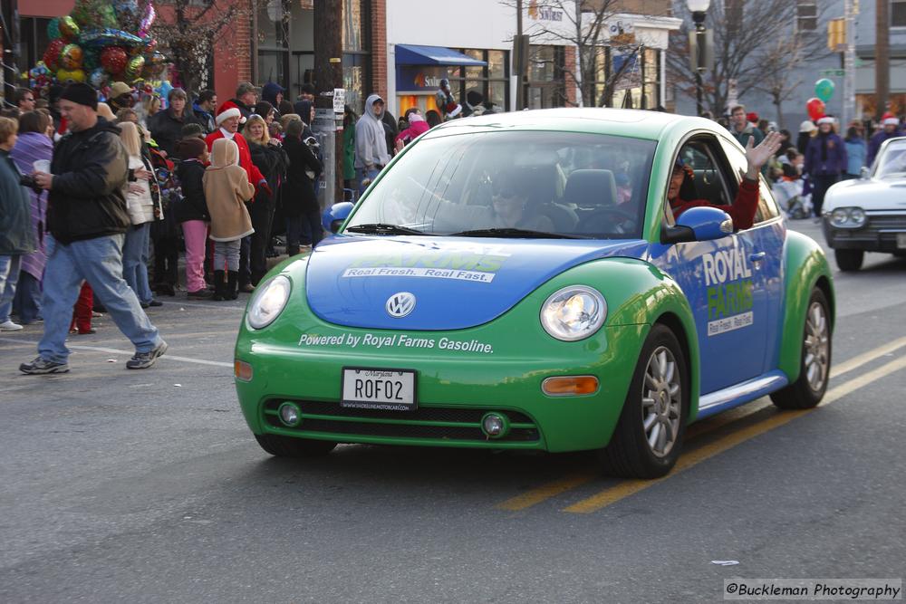 37th Annual Mayors Christmas Parade 2009\nPhotography by: Buckleman Photography\nall images ©2009 Buckleman Photography\nThe images displayed here are of low resolution;\nReprints available,  please contact us: \ngerard@bucklemanphotography.com\n410.608.7990\nbucklemanphotography.com\n3622.CR2