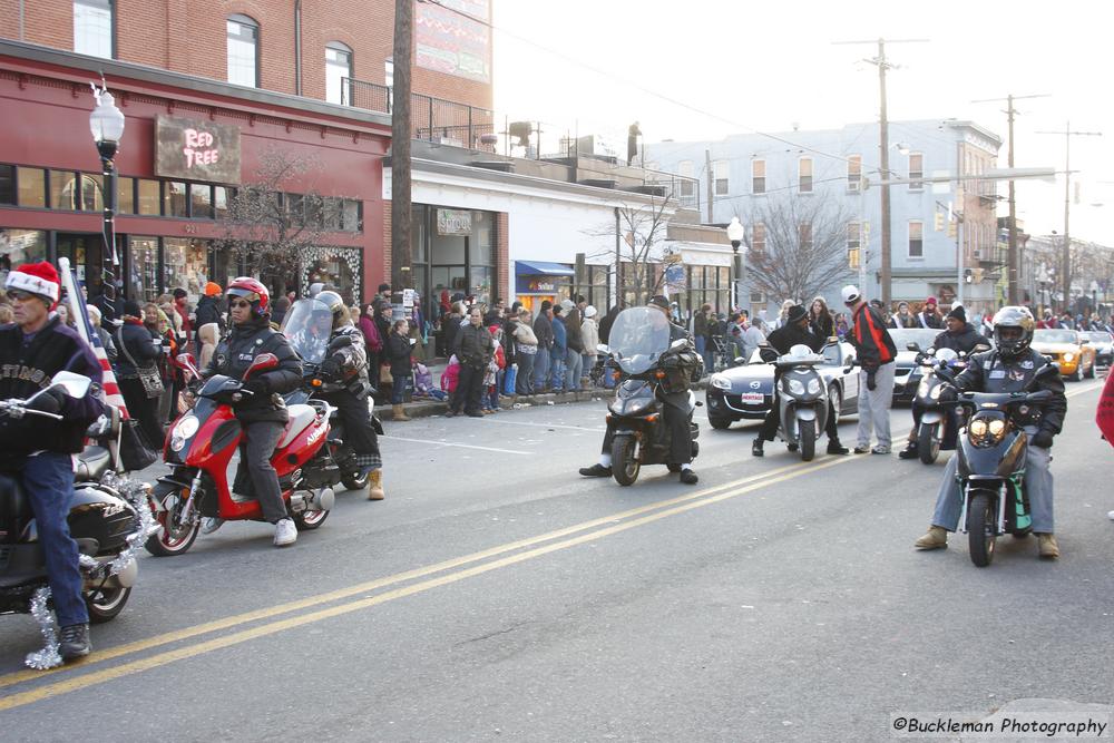 37th Annual Mayors Christmas Parade 2009\nPhotography by: Buckleman Photography\nall images ©2009 Buckleman Photography\nThe images displayed here are of low resolution;\nReprints available,  please contact us: \ngerard@bucklemanphotography.com\n410.608.7990\nbucklemanphotography.com\n3739.CR2