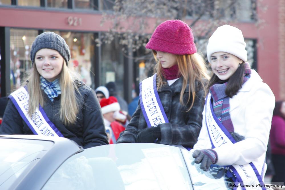 37th Annual Mayors Christmas Parade 2009\nPhotography by: Buckleman Photography\nall images ©2009 Buckleman Photography\nThe images displayed here are of low resolution;\nReprints available,  please contact us: \ngerard@bucklemanphotography.com\n410.608.7990\nbucklemanphotography.com\n3748.CR2