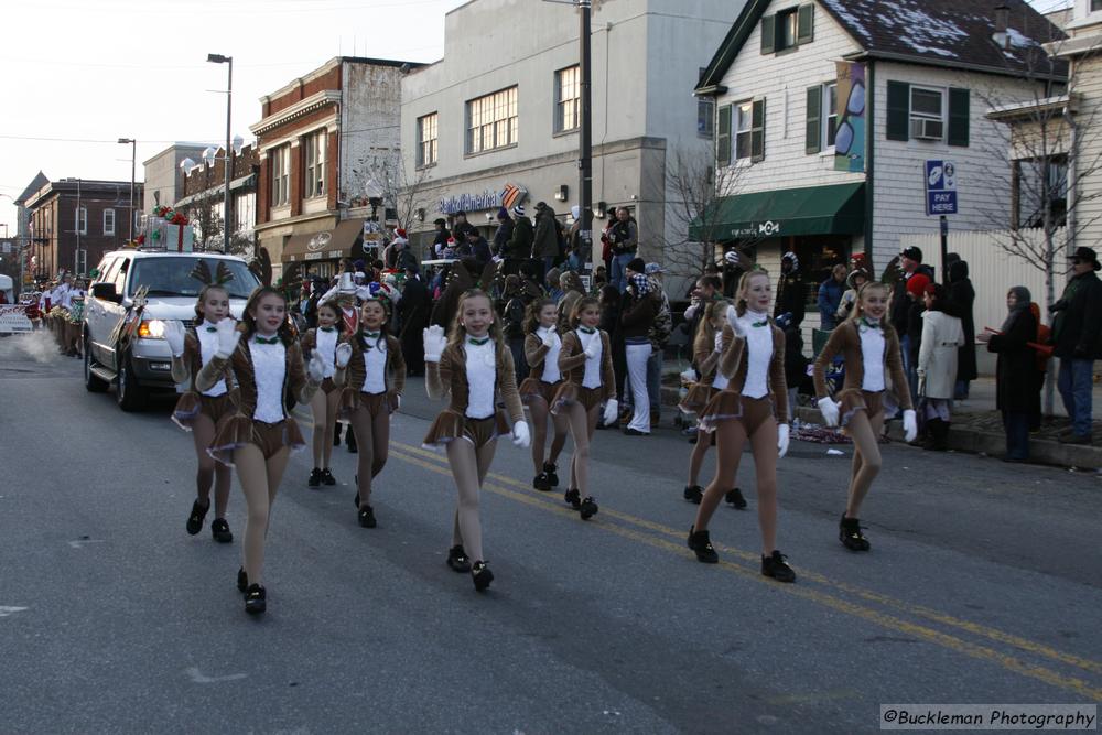 37th Annual Mayors Christmas Parade 2009\nPhotography by: Buckleman Photography\nall images ©2009 Buckleman Photography\nThe images displayed here are of low resolution;\nReprints available,  please contact us: \ngerard@bucklemanphotography.com\n410.608.7990\nbucklemanphotography.com\n1708.CR2