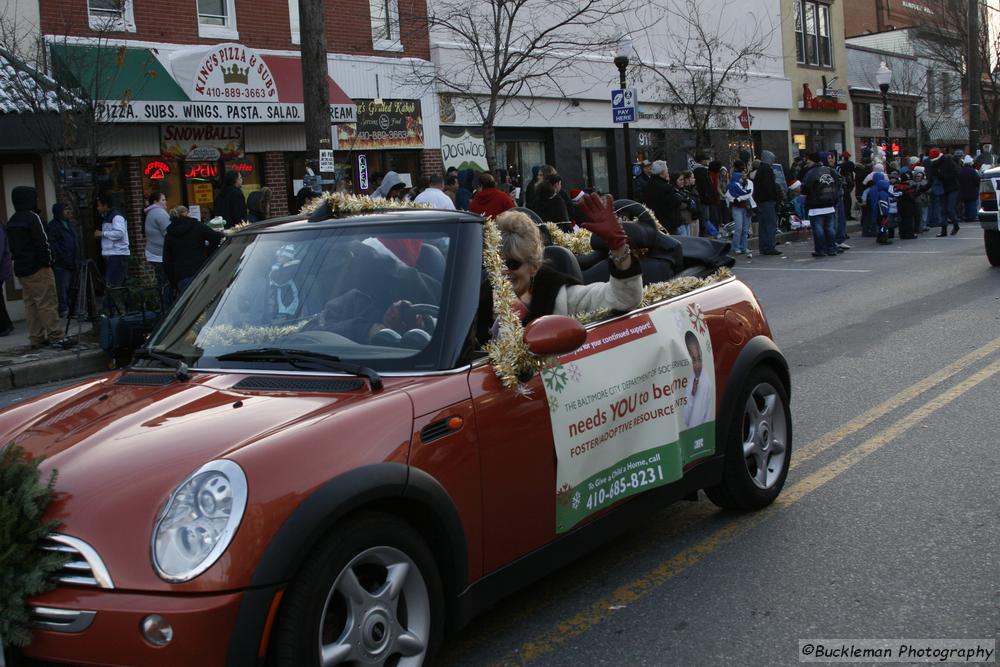 37th Annual Mayors Christmas Parade 2009\nPhotography by: Buckleman Photography\nall images ©2009 Buckleman Photography\nThe images displayed here are of low resolution;\nReprints available,  please contact us: \ngerard@bucklemanphotography.com\n410.608.7990\nbucklemanphotography.com\n1722.CR2
