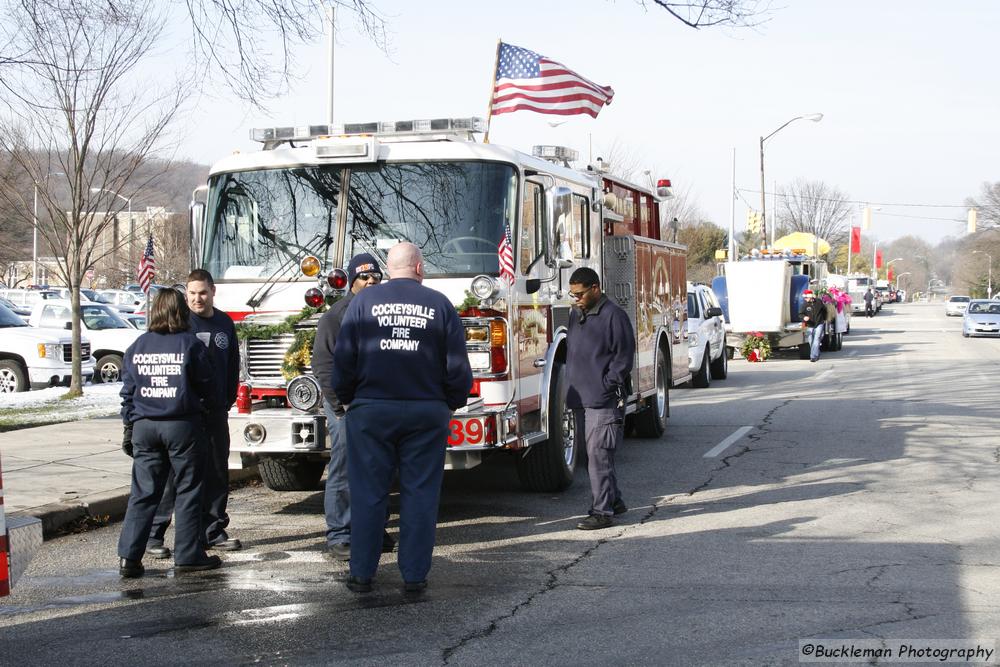 37th Annual Mayors Christmas Parade 2009\nPhotography by: Buckleman Photography\nall images ©2009 Buckleman Photography\nThe images displayed here are of low resolution;\nReprints available,  please contact us: \ngerard@bucklemanphotography.com\n410.608.7990\nbucklemanphotography.com\n0961.CR2