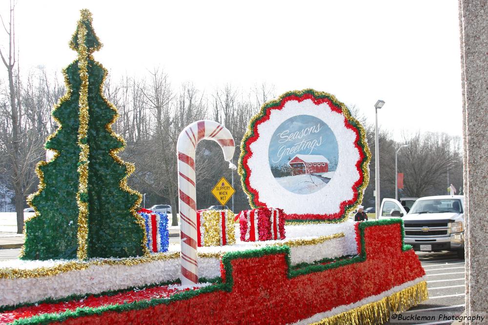 37th Annual Mayors Christmas Parade 2009\nPhotography by: Buckleman Photography\nall images ©2009 Buckleman Photography\nThe images displayed here are of low resolution;\nReprints available,  please contact us: \ngerard@bucklemanphotography.com\n410.608.7990\nbucklemanphotography.com\n3256.CR2