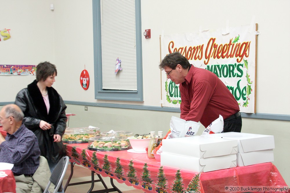 Mayors Christmas Parade Dinner 2010\nPhotography by: Buckleman Photography\nall images ©2010 Buckleman Photography\nThe images displayed here are of low resolution;\nReprints available, please contact us: \ngerard@bucklemanphotography.com\n410.608.7990\nbucklemanphotography.com\n8963.jpg