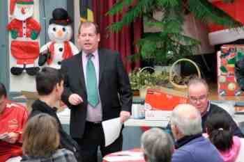 Mayors Christmas Parade Dinner 2010\nPhotography by: Buckleman Photography\nall images ©2010 Buckleman Photography\nThe images displayed here are of low resolution;\nReprints available, please contact us: \ngerard@bucklemanphotography.com\n410.608.7990\nbucklemanphotography.com\n9177.jpg