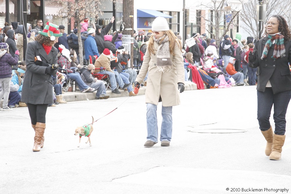 Mayors Christmas Parade 2010\nPhotography by: Buckleman Photography\nall images ©2010 Buckleman Photography\nThe images displayed here are of low resolution;\nReprints available, please contact us: \ngerard@bucklemanphotography.com\n410.608.7990\nbucklemanphotography.com\n1074.jpg